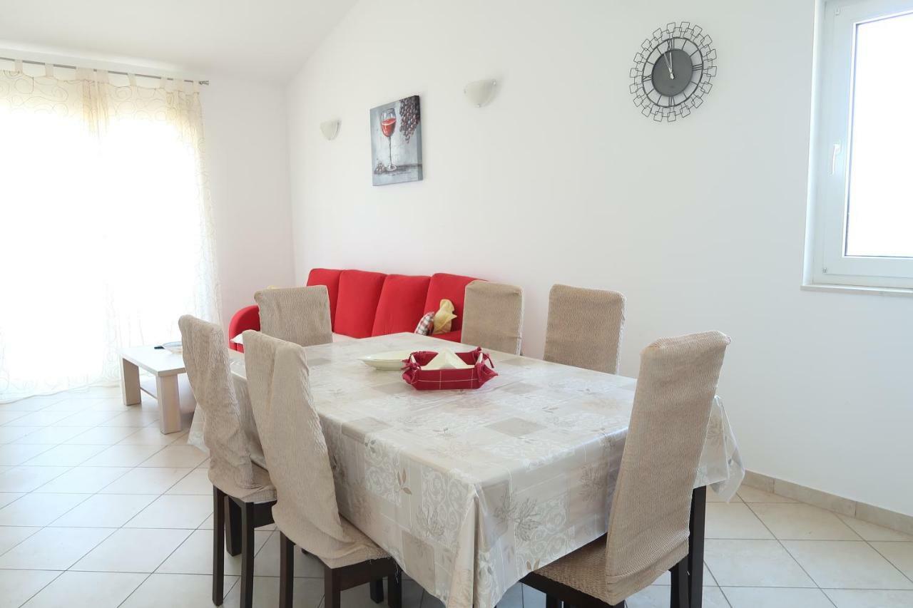 Apartments Maras Primosten Exterior photo